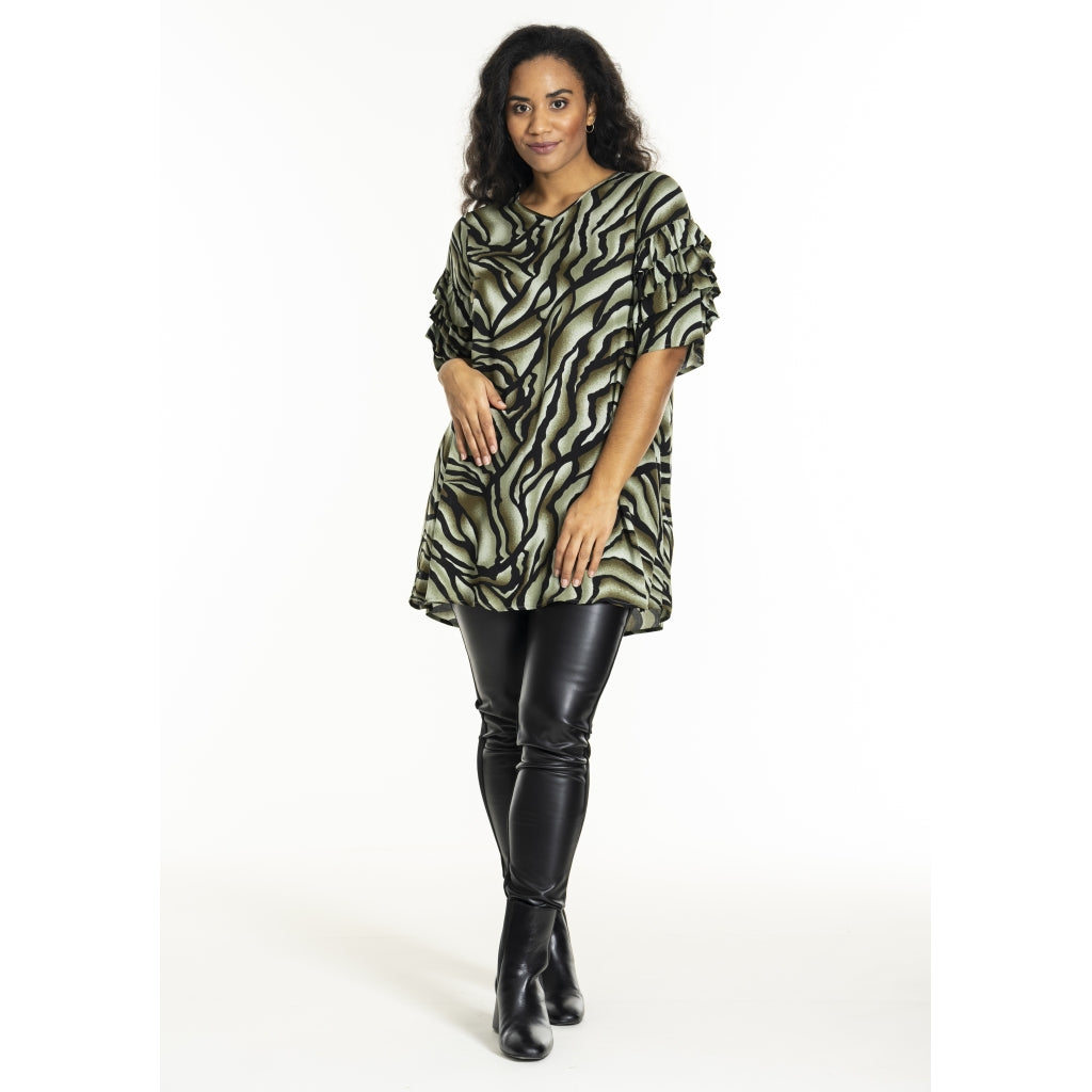 Studio SGemma Tunic Tunic Green leo print