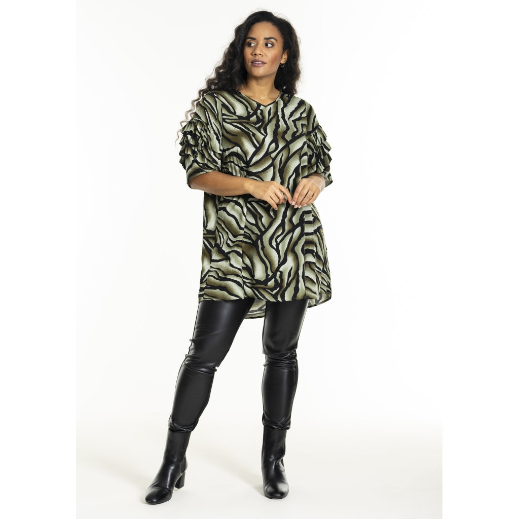 Studio SGemma Tunic Tunic Green leo print