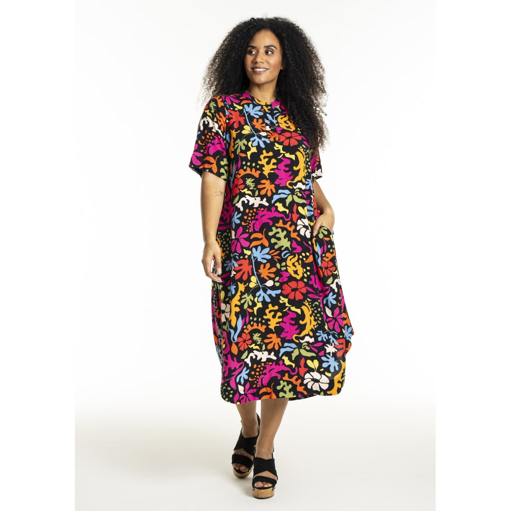 Studio SLani Long dress Dress Black with Multi printed