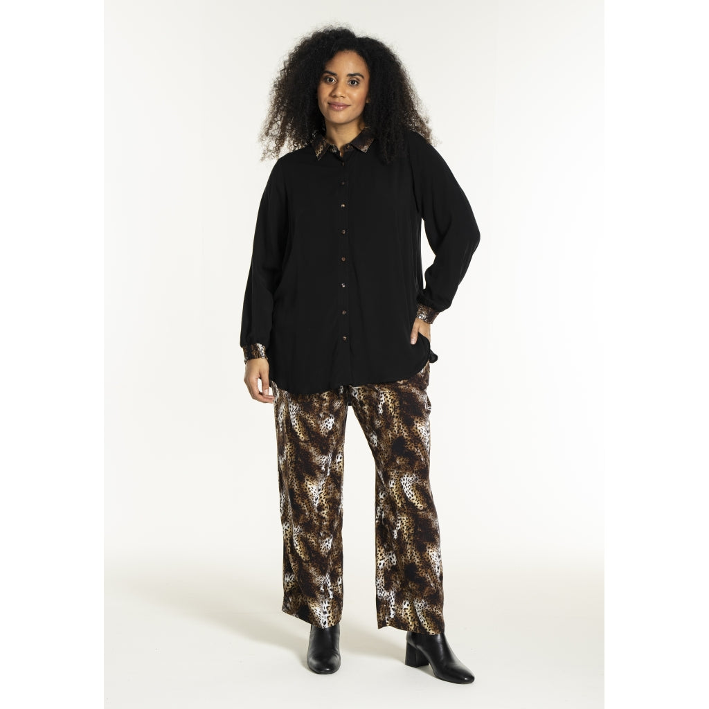 Studio SNicolette Shirt Shirt Black with brown animal print