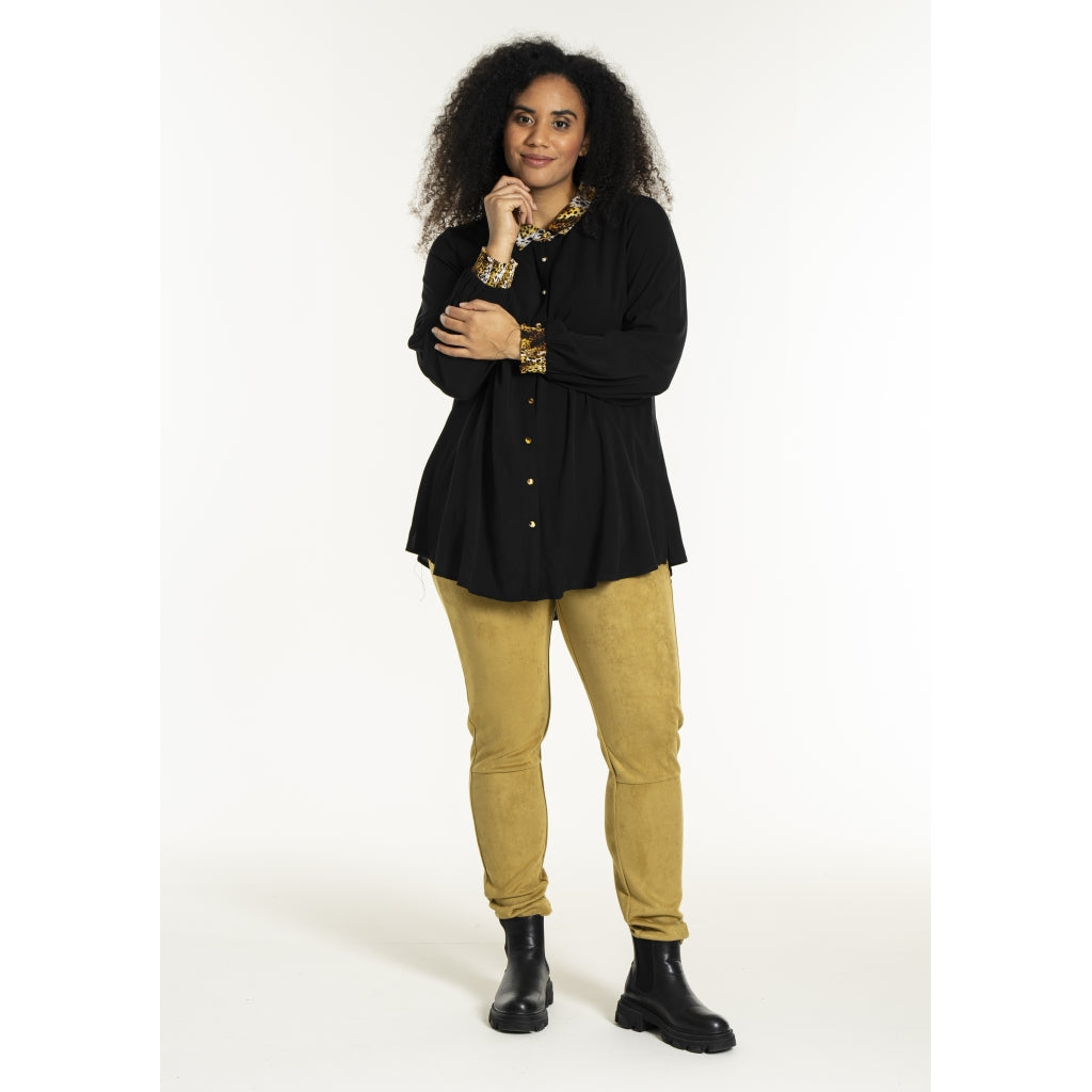 Studio SNicolette Shirt Shirt Black with yellow animal print
