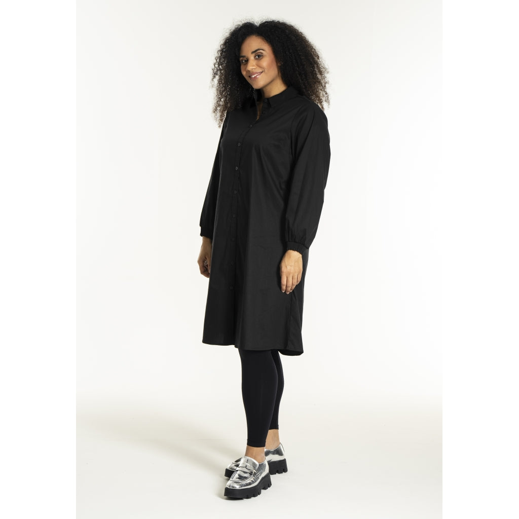 Studio SNomi Shirt with heart on the back Shirt Black