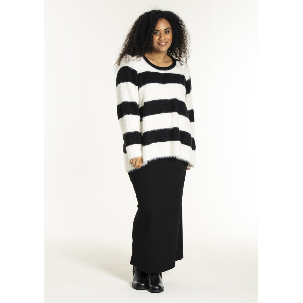 Studio SNoralise Sweater with stripes Sweater Black/White stripe