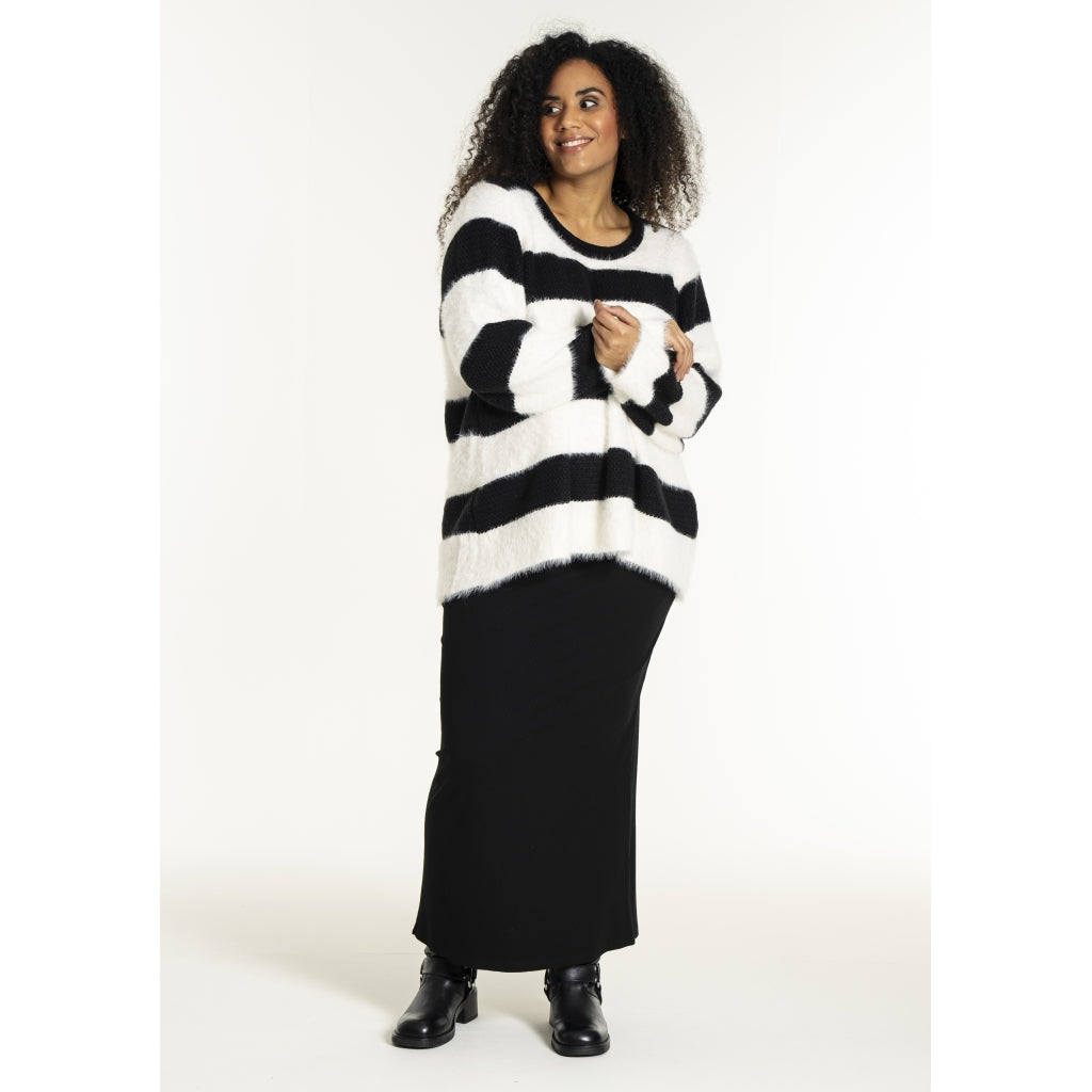 Studio SNoralise Sweater with stripes Sweater Black/White stripe
