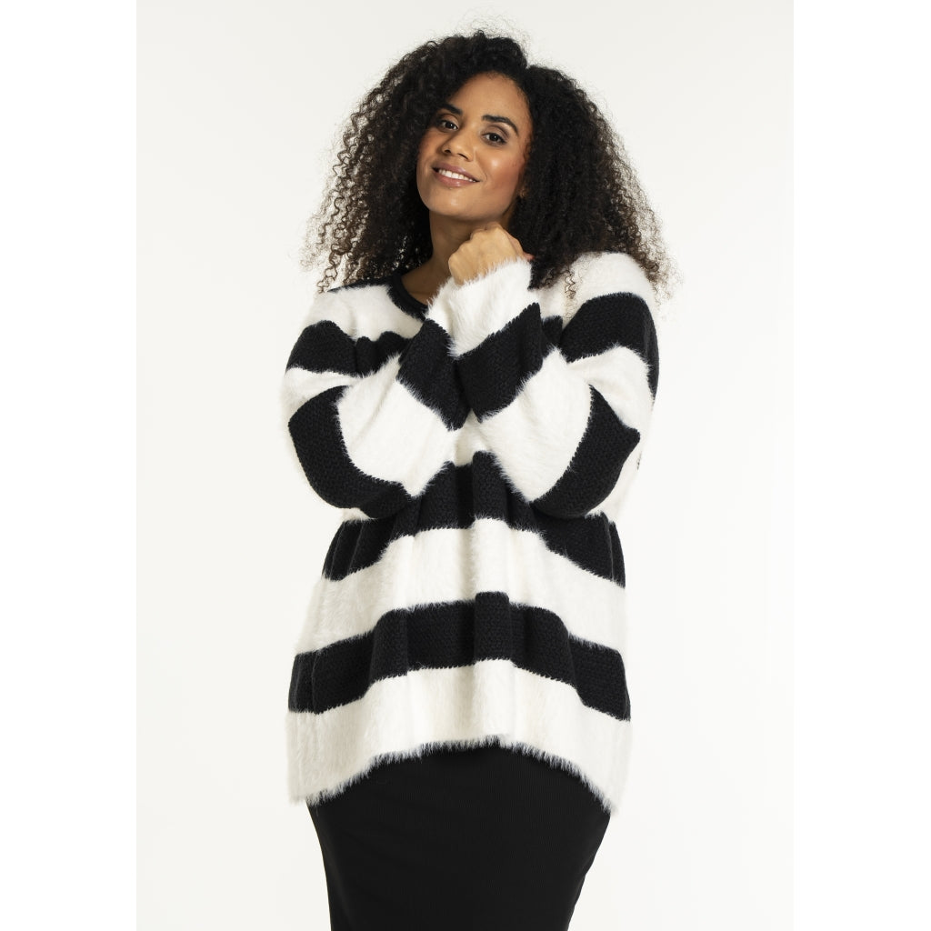 Studio SNoralise Sweater with stripes Sweater Black/White stripe