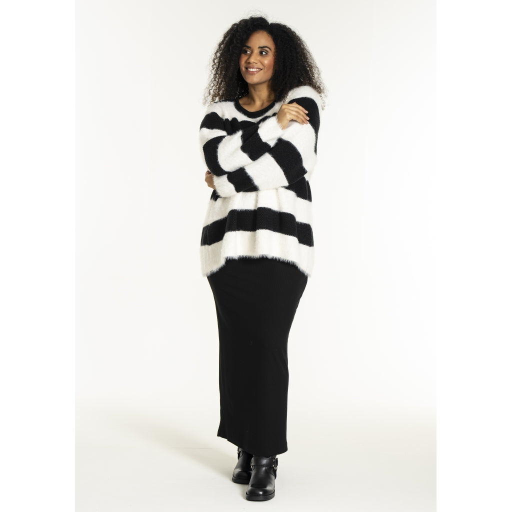 Studio SNoralise Sweater with stripes Sweater Black/White stripe