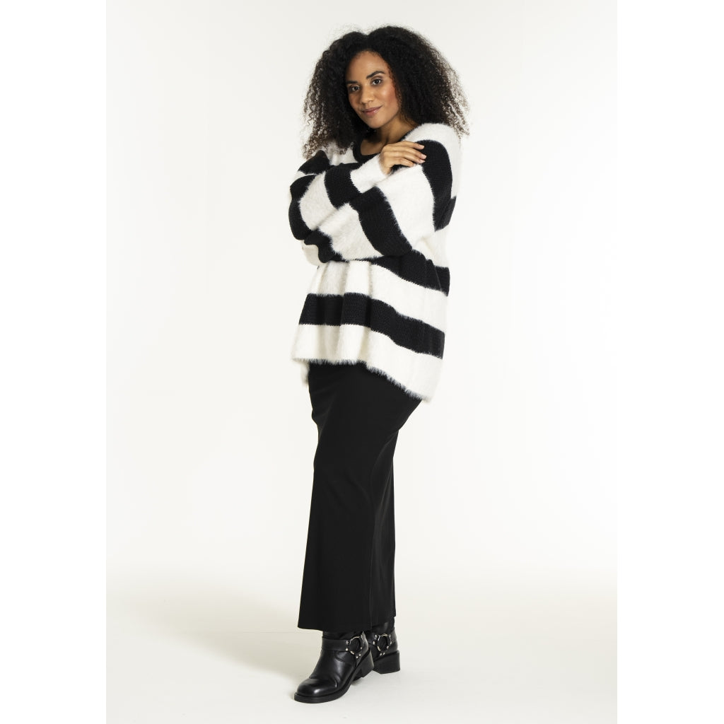 Studio SNoralise Sweater with stripes Sweater Black/White stripe