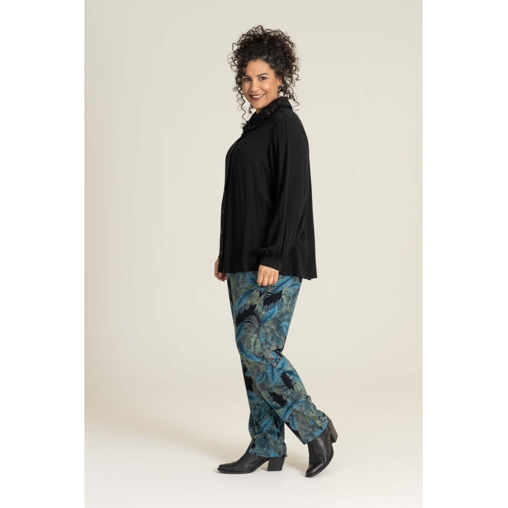 Studio Christine Trousers Trousers Petrol palm