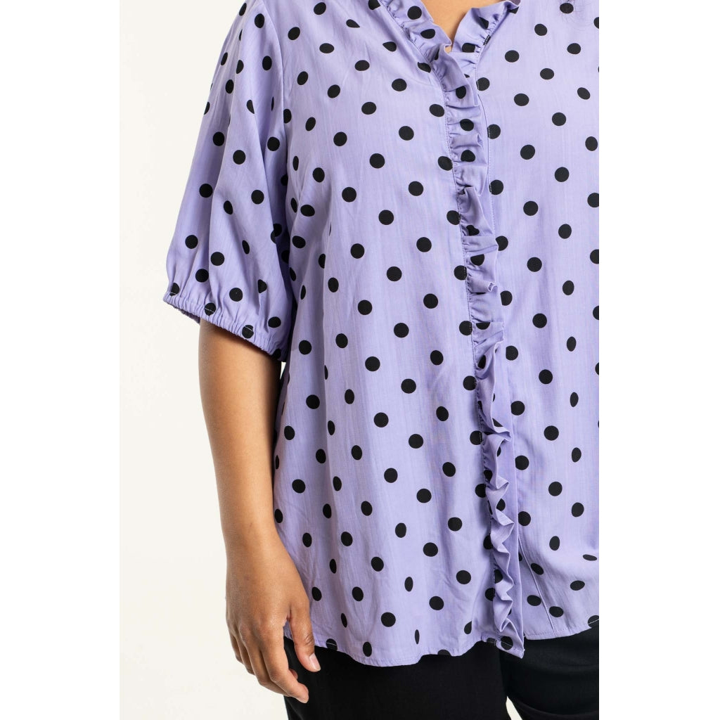 Studio Emelie Shirt Shirt Purple with black big dots