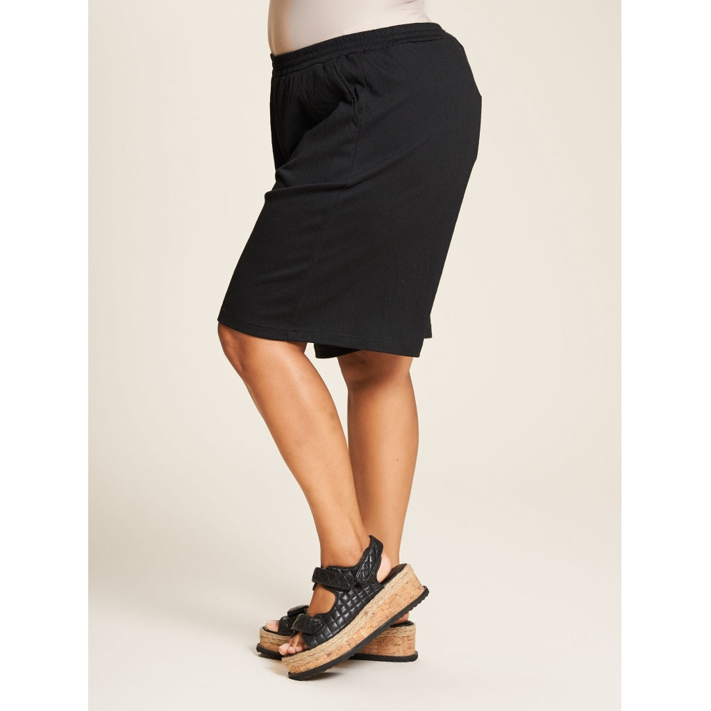 Studio Emina Shorts Shorts Black