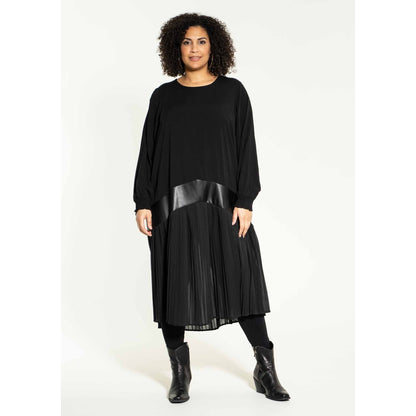 Studio Habiba Dress Dress Black