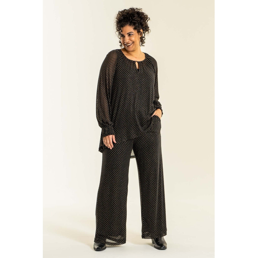 Studio Jakobine Trousers Trousers Black with gold dots