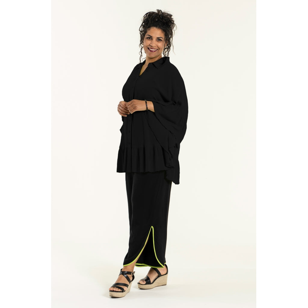 Studio Joanna Poncho Blouse - FLERE FARVER Blouse Black