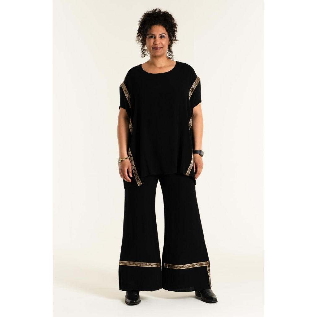 Studio Kelda Torusers Trousers Black