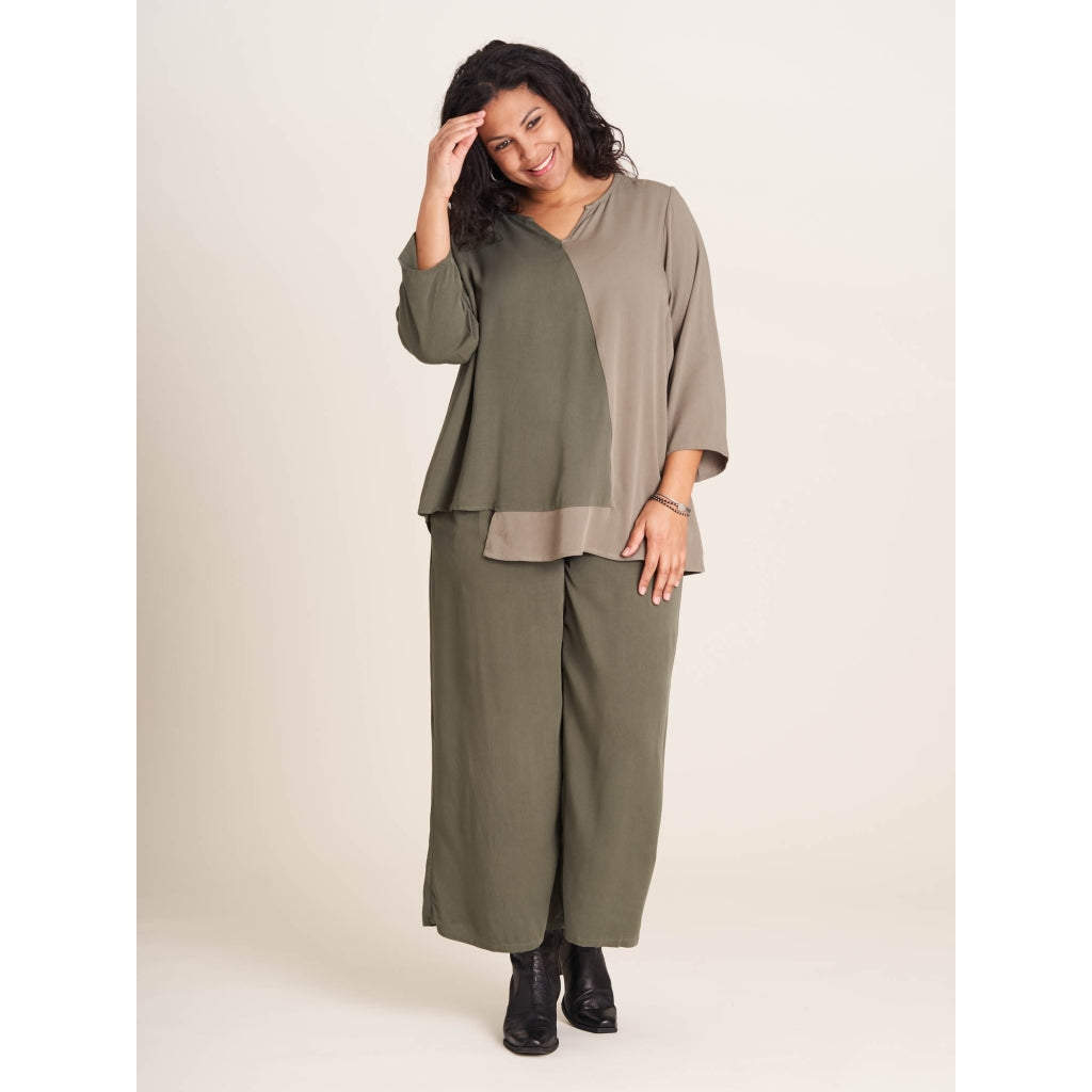 Studio Lissa Trousers Trousers Dark Green