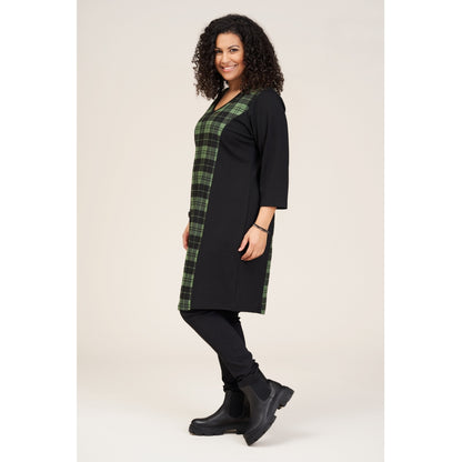 Studio Mariane Dress Dress Green Check