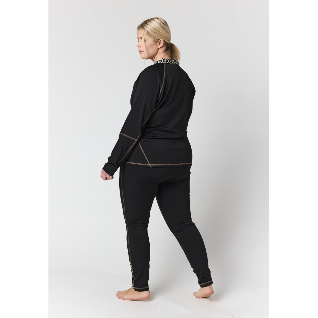 Studio SActive wear Leggings Leggings Black with leo print
