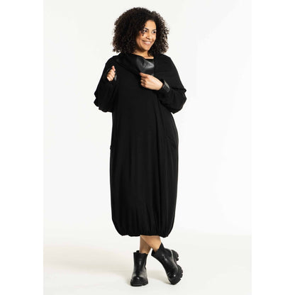 Studio SAnnelis Dress with fancy neck Dress Black