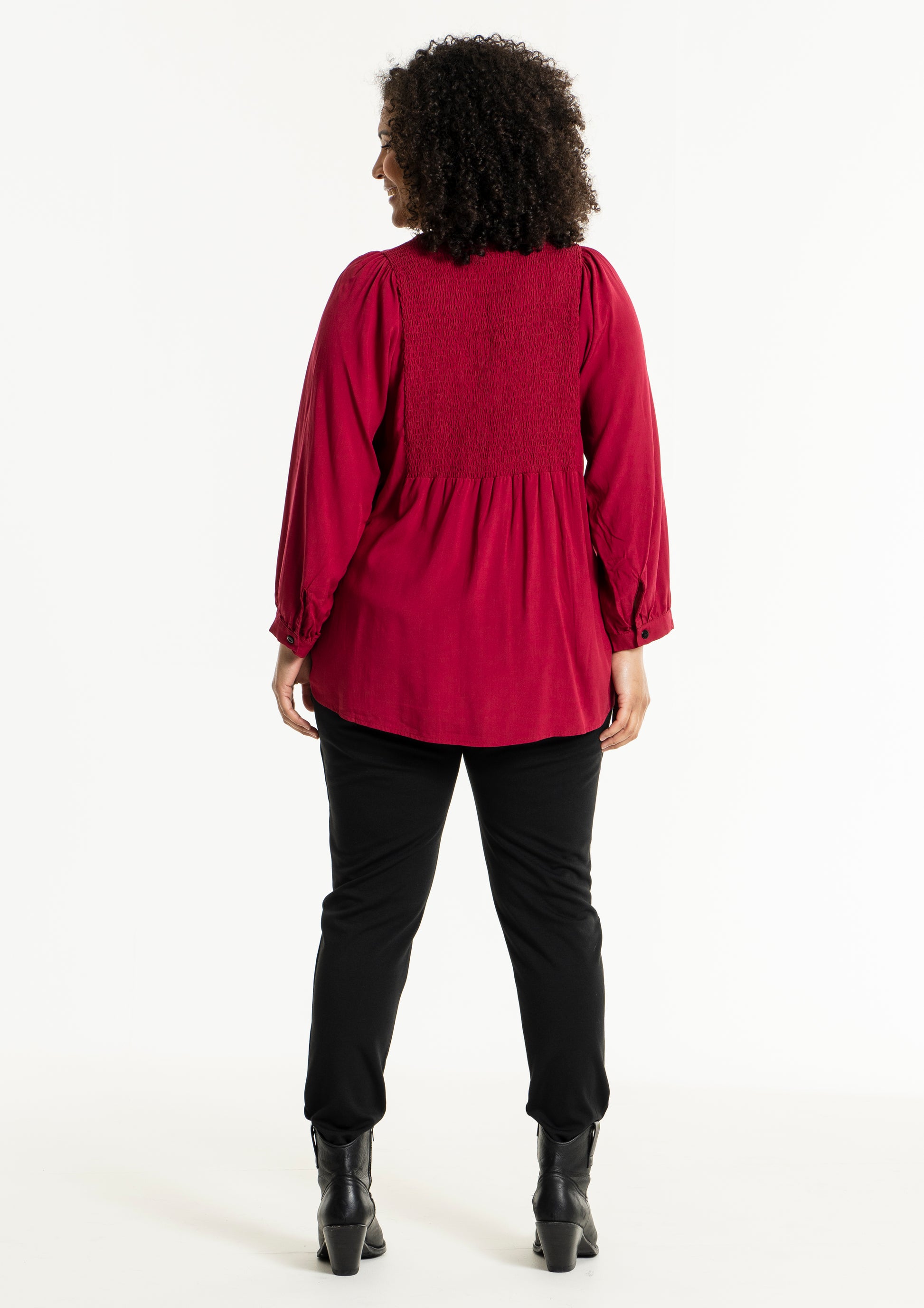 Studio SArla Shirt with smock on the back Shirt Raspberry