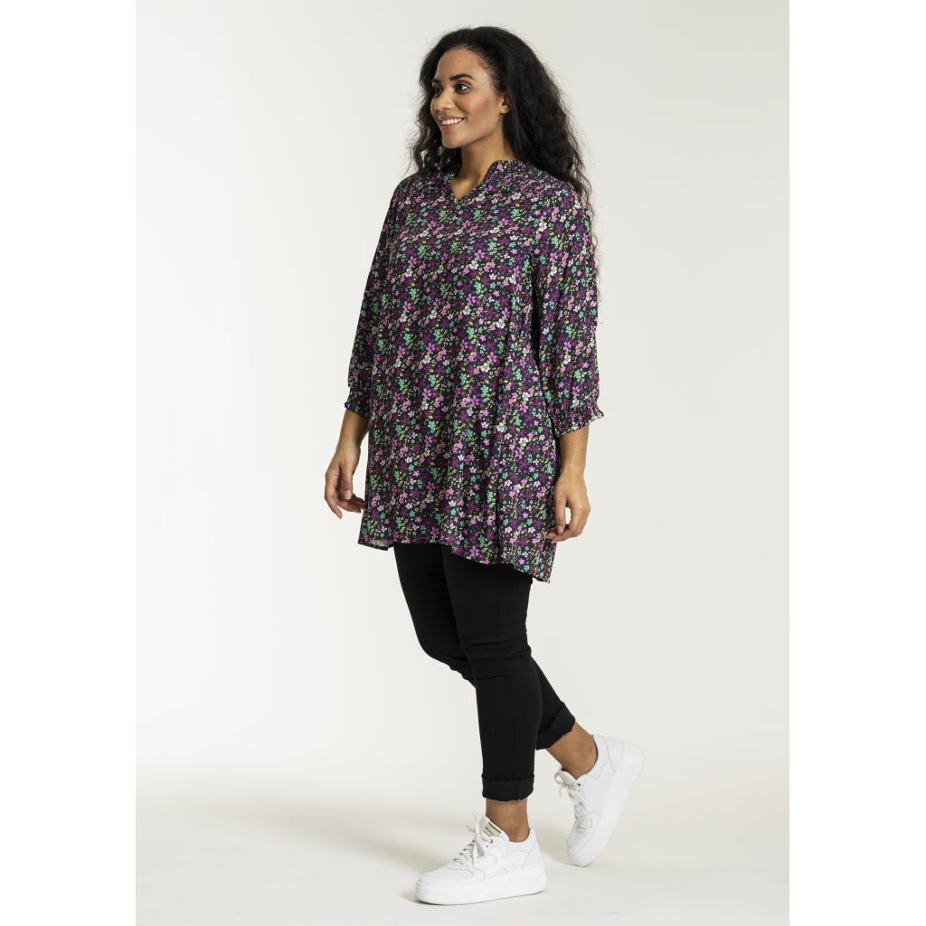 Studio SBlia Tunic Tunic Purple flowers