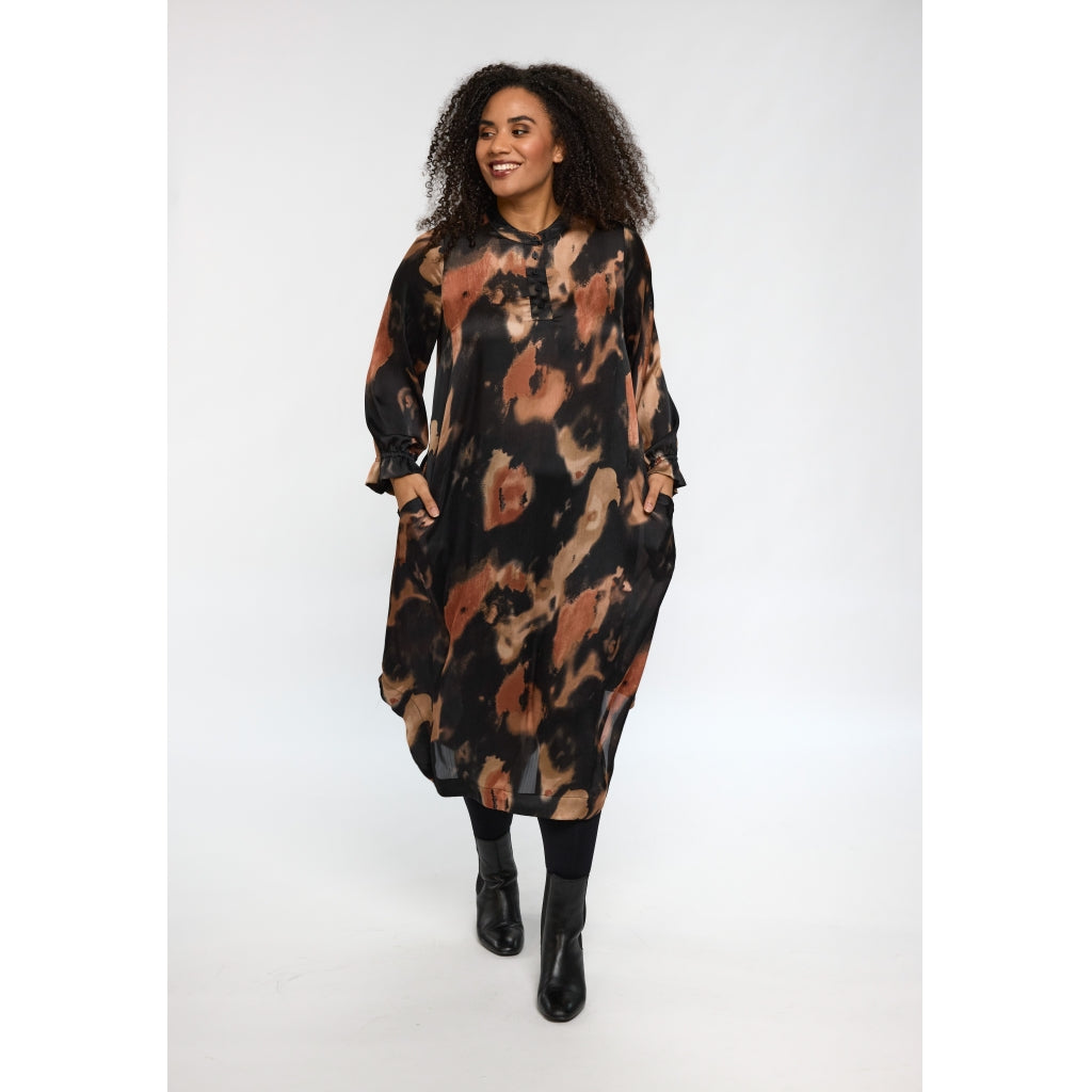 Studio SCecilie Dress Dress Black with brown shades