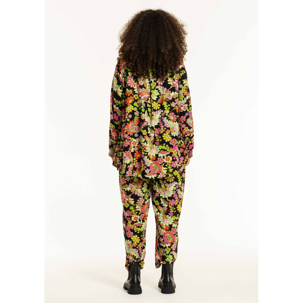 Studio SChristine Trousers WITHOUT elastic in legs Trousers Black with lime flowers