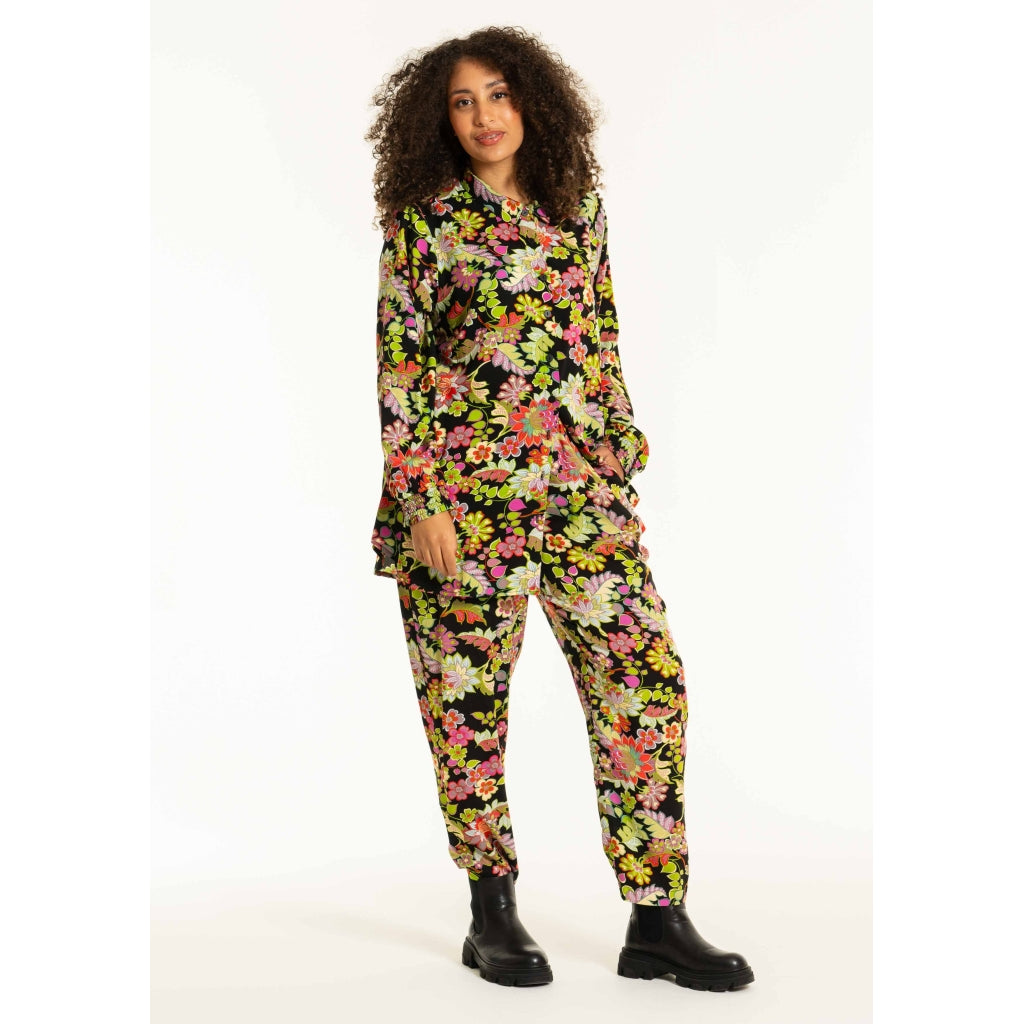 Studio SChristine Trousers WITHOUT elastic in legs Trousers Black with lime flowers