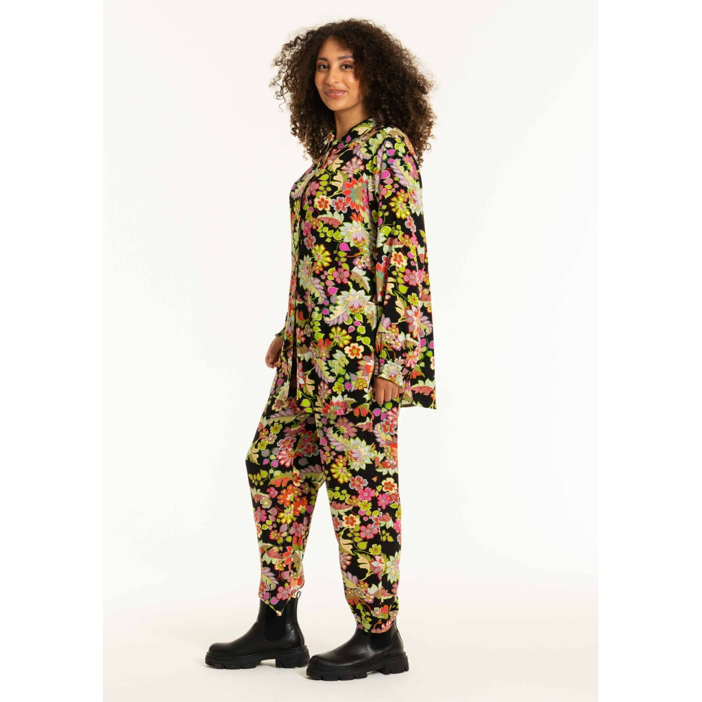 Studio SChristine Trousers WITHOUT elastic in legs Trousers Black with lime flowers