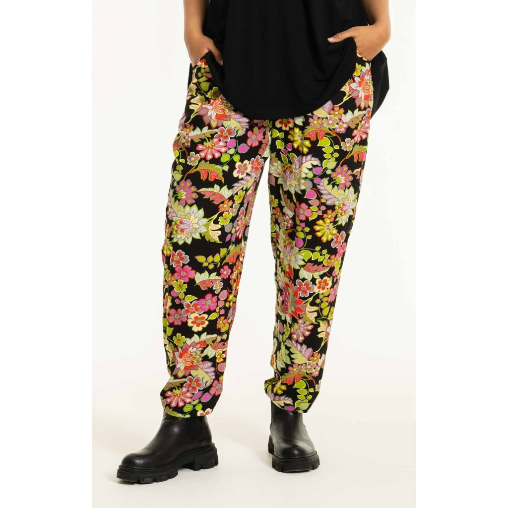 Studio SChristine Trousers WITHOUT elastic in legs Trousers Black with lime flowers