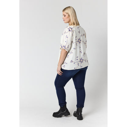 Studio SDasie Blouse Blouse Sand with blue embroidery
