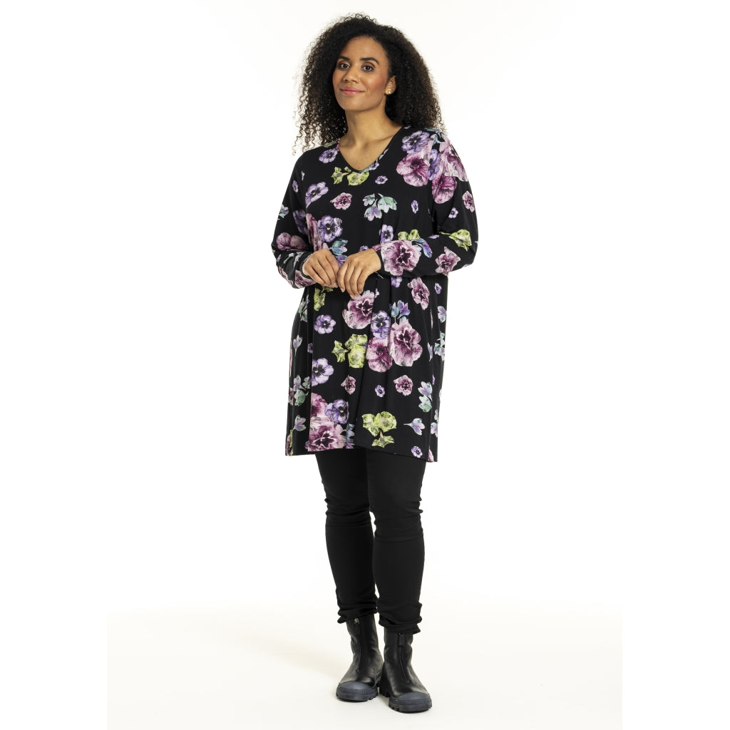 Studio SDitte Tunic Tunic Black with purple flowers