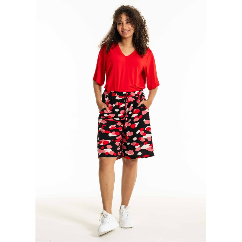 Studio SDonia Shorts Shorts Black with red oval design