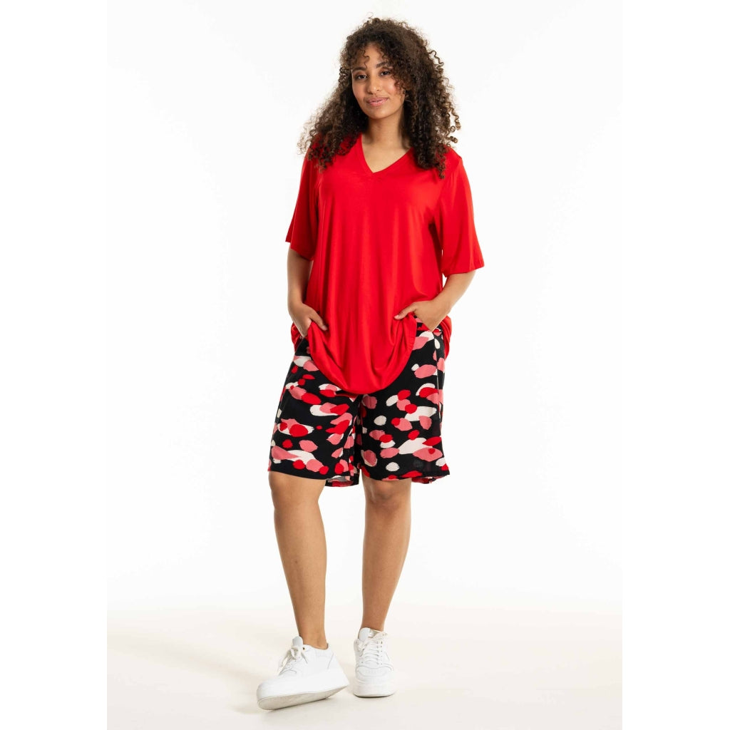 Studio SDonia Shorts Shorts Black with red oval design