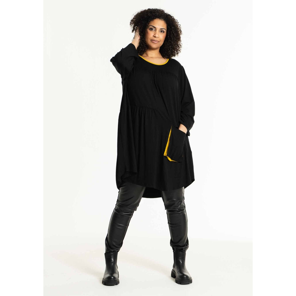 Studio SDora Tunic Tunic Black/Curry