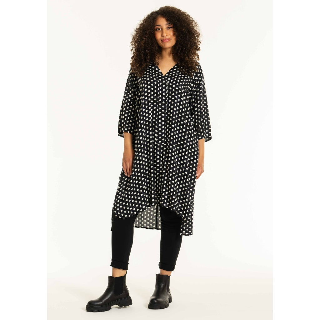 Studio SElma Shirt Shirt Black with dots