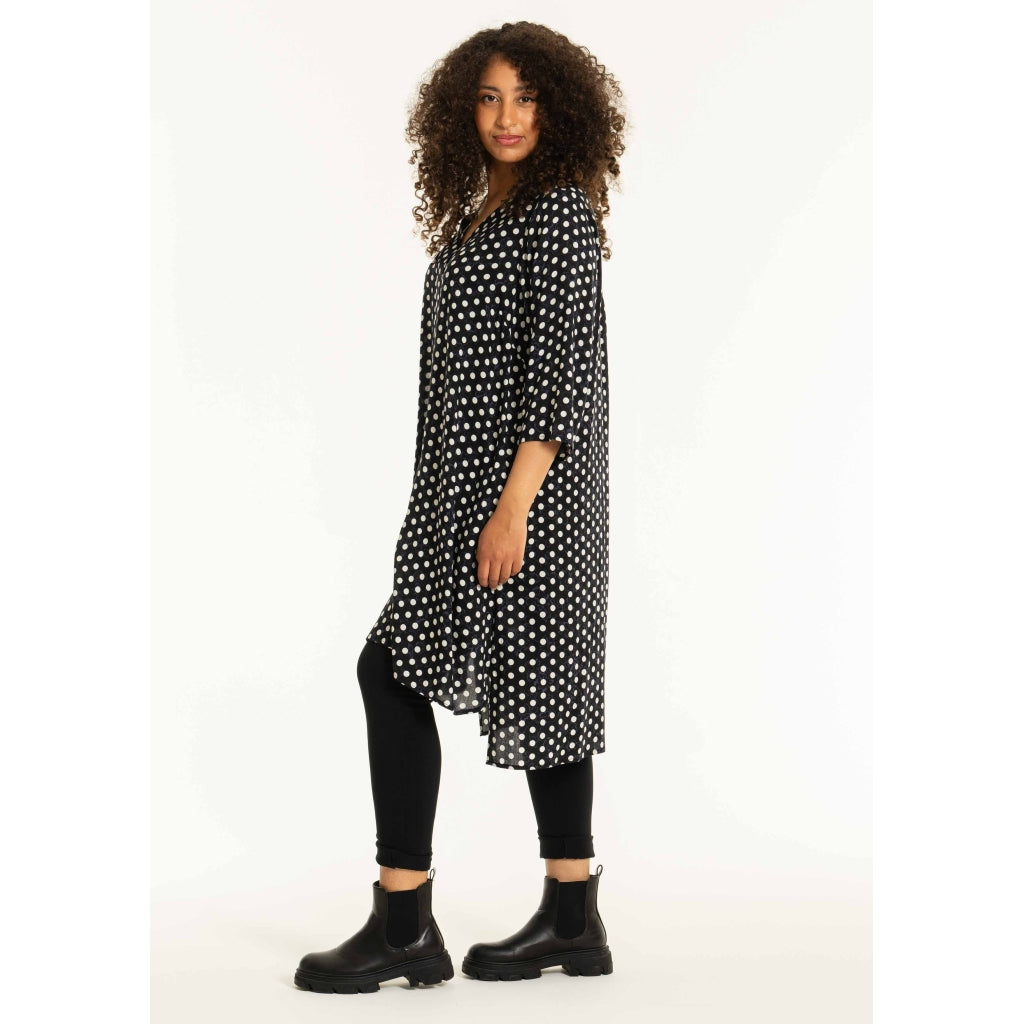 Studio SElma Shirt Shirt Black with dots