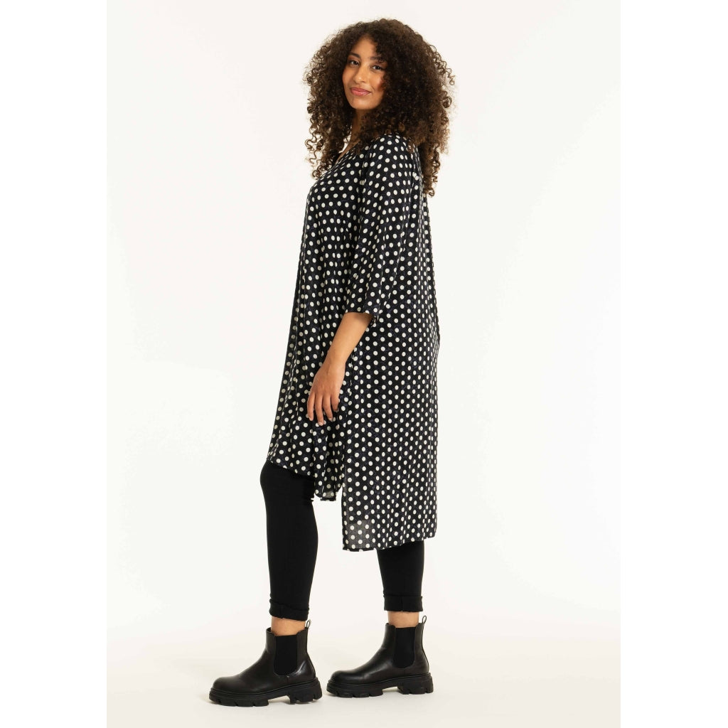 Studio SElma Shirt Shirt Black with dots