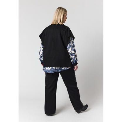 Studio SEloria Jacket with short sleeves Jacket Black