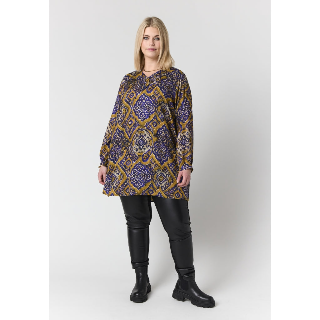 Studio SElsine Tunic Tunic Purple Printed