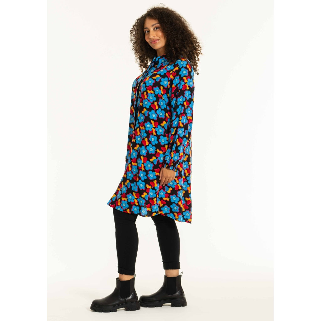 Studio SEmilie Shirt Shirt Black with blue flowers