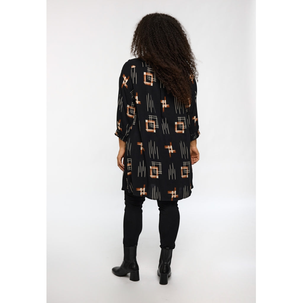 Studio SEmilie Shirt Shirt Black with copper and white patterns