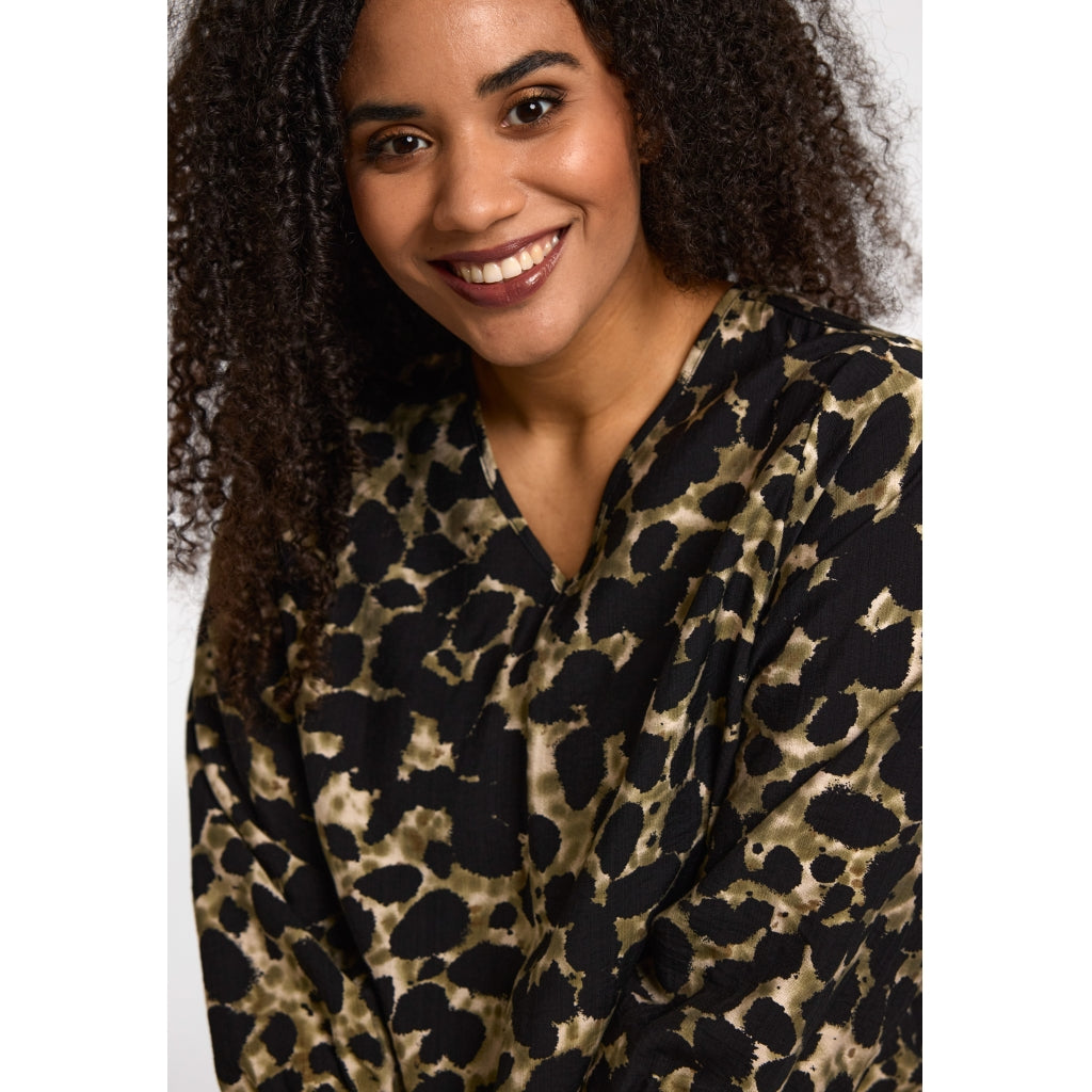 Studio SEmmy Blouse Blouse Black with green clouds