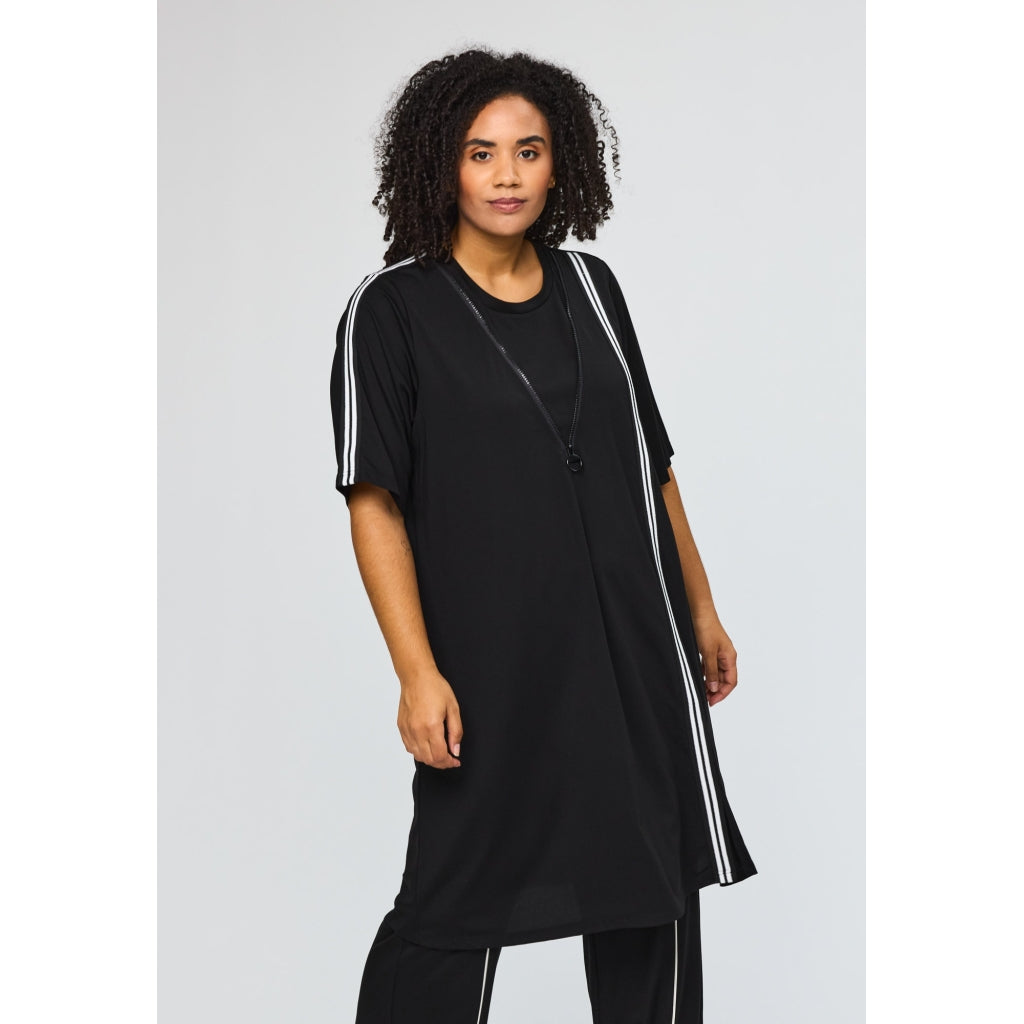 Studio SFenja Dress with white tape Dress Black