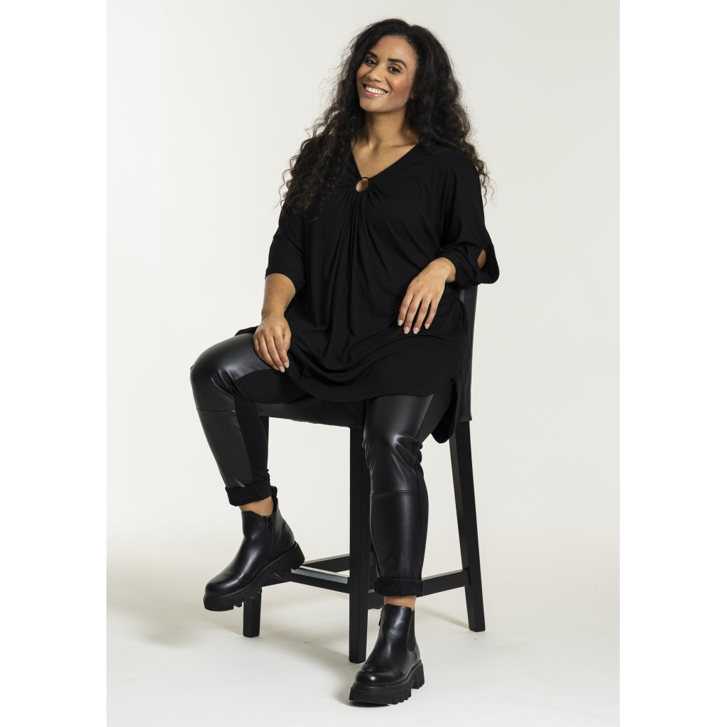 Studio SFlorence Tunic with ring Tunic Black