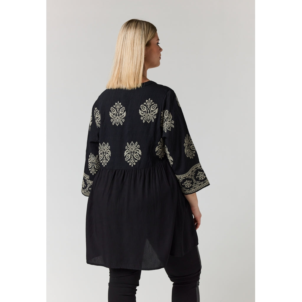 Studio SGilsa Tunic with embroidery Tunic Black