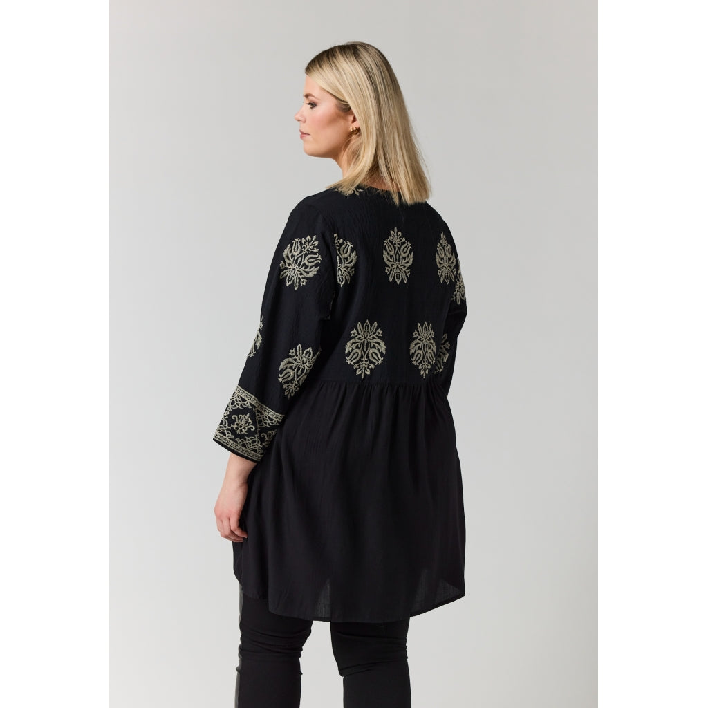 Studio SGilsa Tunic with embroidery Tunic Black