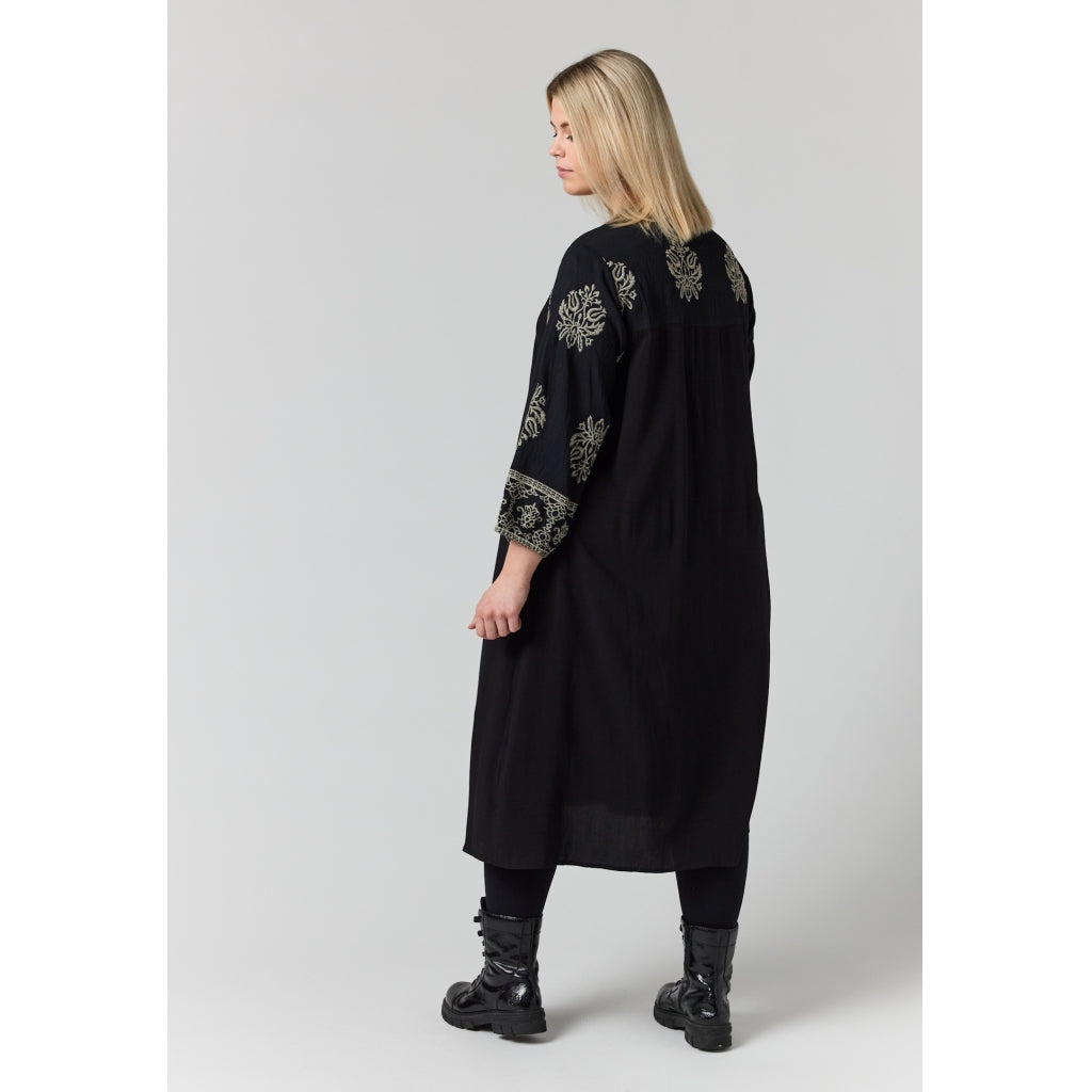 Studio SGunder Dress with embroidery Dress Black