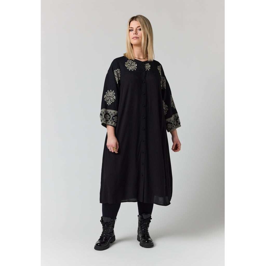 Studio SGunder Dress with embroidery Dress Black