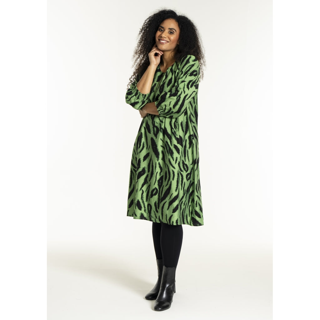 Studio SGunnel Dress Dress Black green clouds