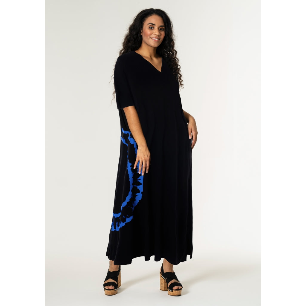 Studio SHana Dress with print Dress Black with Blue